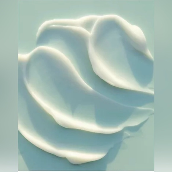 Tatcha - Water Cream | Award Winning Moisturizer - 10mL | New! - Picture 7 of 8